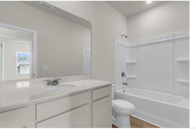 5043 Blackberry Lane Lane, Ravenel, SC 29470