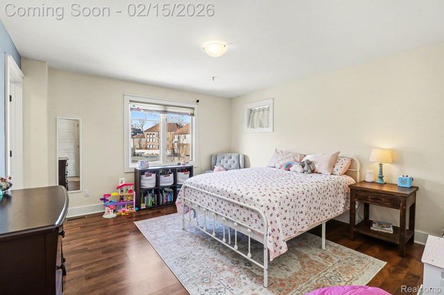 451 Oak Arbor Circle E, Oakland Charter Township, MI 48306