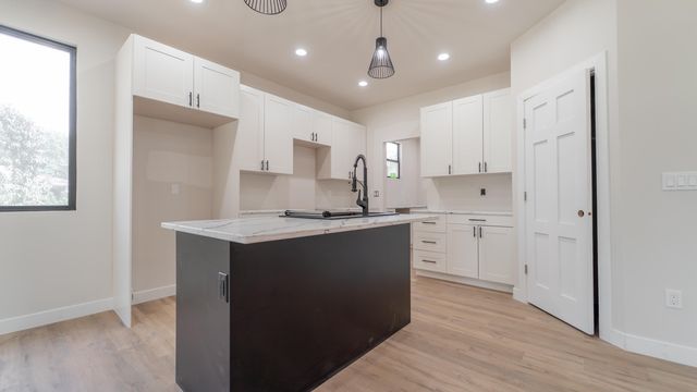 7160 Colorado Street, Merrillville, IN 46410