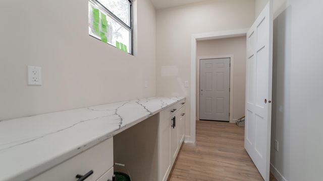 7160 Colorado Street, Merrillville, IN 46410