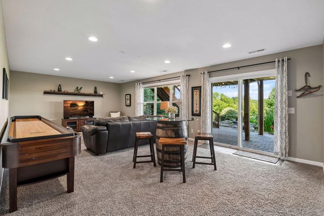 2545 Heron Lane, Victoria, MN 55386