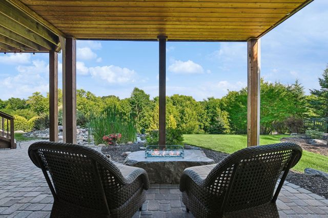 2545 Heron Lane, Victoria, MN 55386