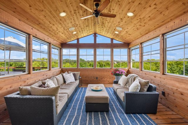 2545 Heron Lane, Victoria, MN 55386