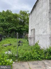 2227 N LAWRENCE ST, Philadelphia, PA 19133