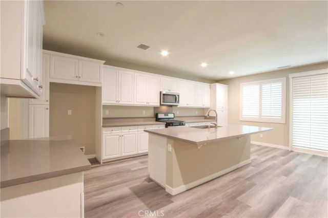 34899 Windwood Glen Lane, Murrieta, CA 92563