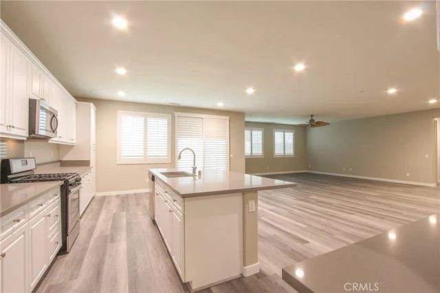 34899 Windwood Glen Lane, Murrieta, CA 92563