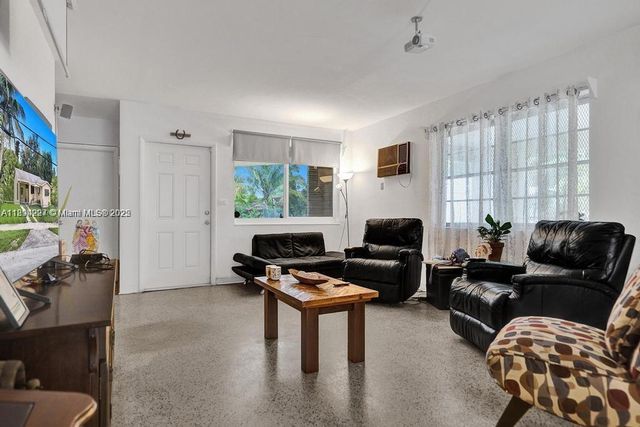 8347 E Dixie Hwy, Miami, FL 33138