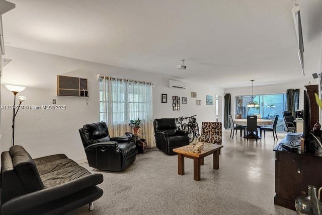 8347 E Dixie Hwy, Miami, FL 33138
