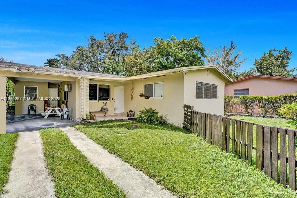8347 E Dixie Hwy, Miami, FL 33138
