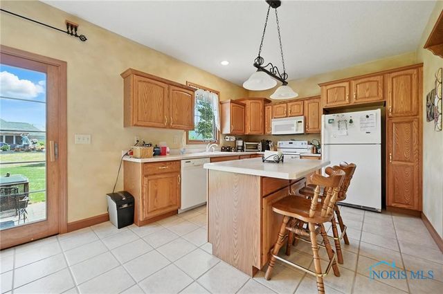 8405 Indian Lake Drive, Findlay, OH 45840