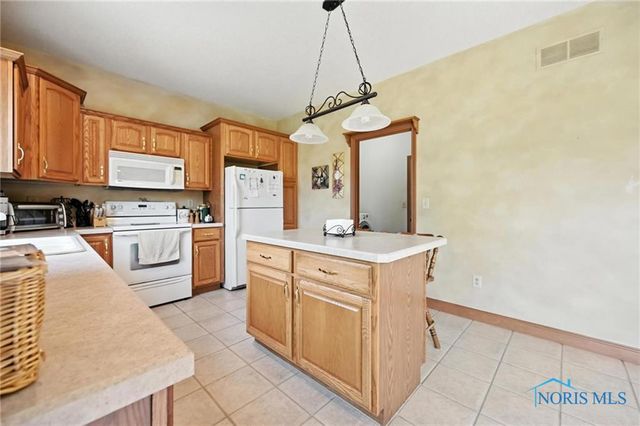 8405 Indian Lake Drive, Findlay, OH 45840