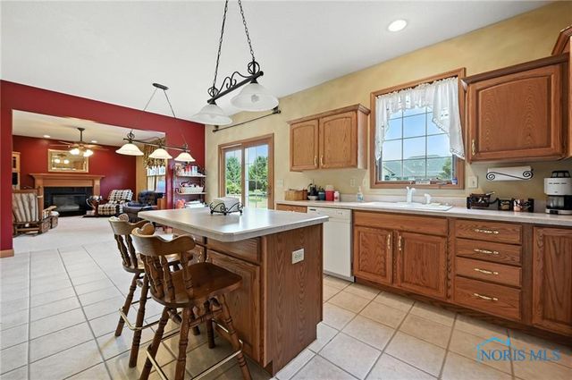 8405 Indian Lake Drive, Findlay, OH 45840