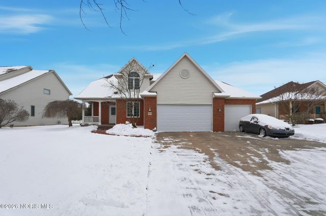8405 Indian Lake Drive, Findlay, OH 45840