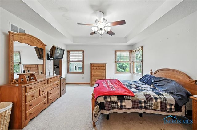 8405 Indian Lake Drive, Findlay, OH 45840