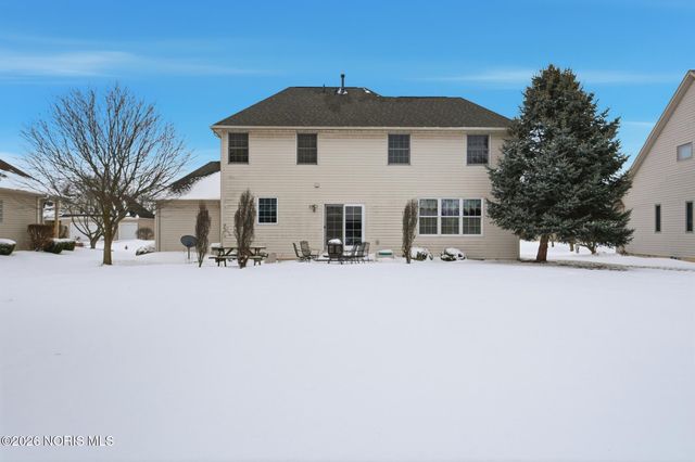 8405 Indian Lake Drive, Findlay, OH 45840