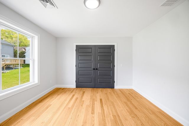 212 St Louis Avenue, Woonsocket, RI 02895