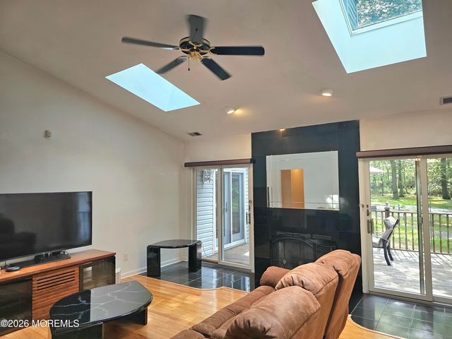 655 Laurel Avenue, Holmdel, NJ 07733