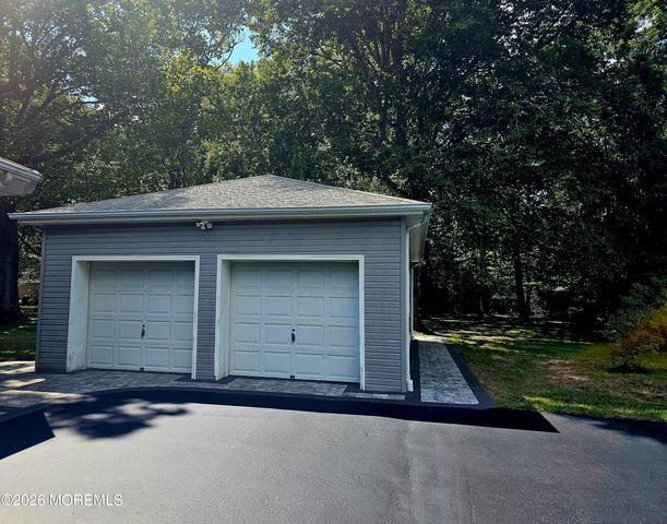 655 Laurel Avenue, Holmdel, NJ 07733