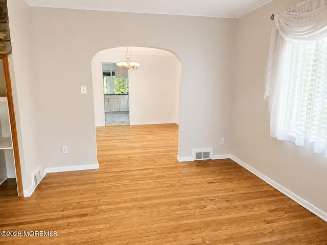 655 Laurel Avenue, Holmdel, NJ 07733
