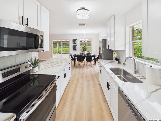 5906 GABOR DR, San Antonio, TX 78240