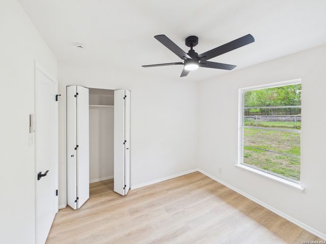 5906 GABOR DR, San Antonio, TX 78240