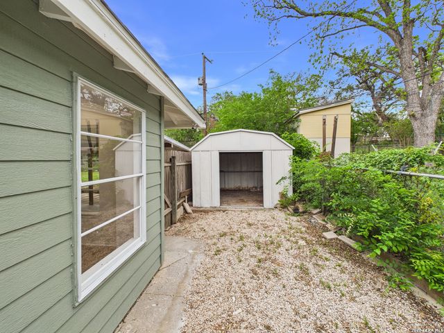 5906 GABOR DR, San Antonio, TX 78240