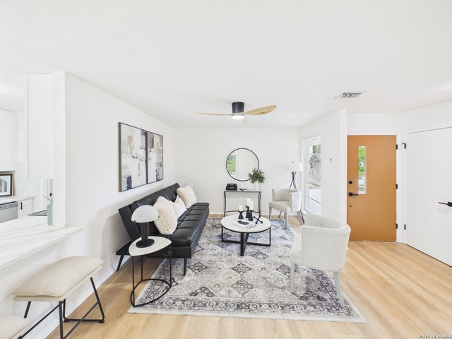 5906 GABOR DR, San Antonio, TX 78240