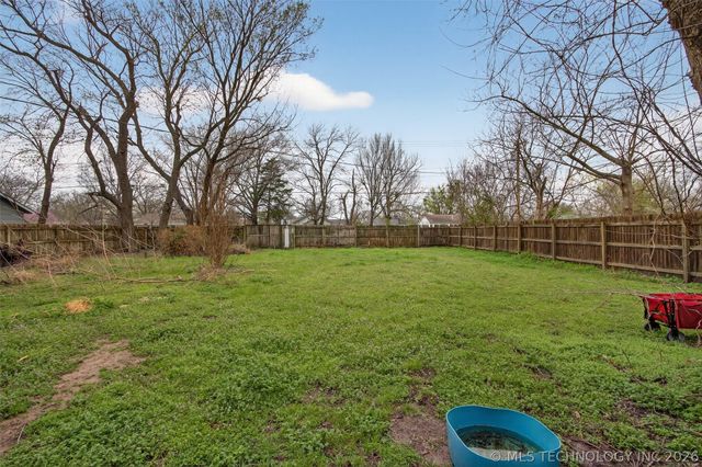 122 S Whitaker Street, Pryor, OK 74361