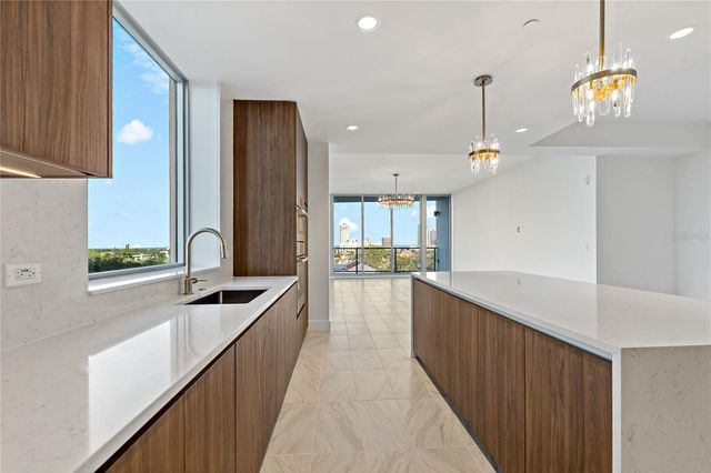 777 3RD AVENUE N 803, St Petersburg, FL 33701