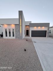 805 FAIRFORD Place, El Paso, TX 79928
