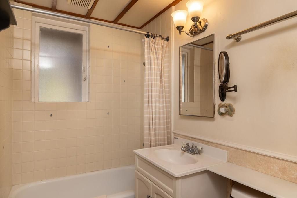 Image 12 of property listing at 1103 Kenet Place, Pacific Grove, CA 93950