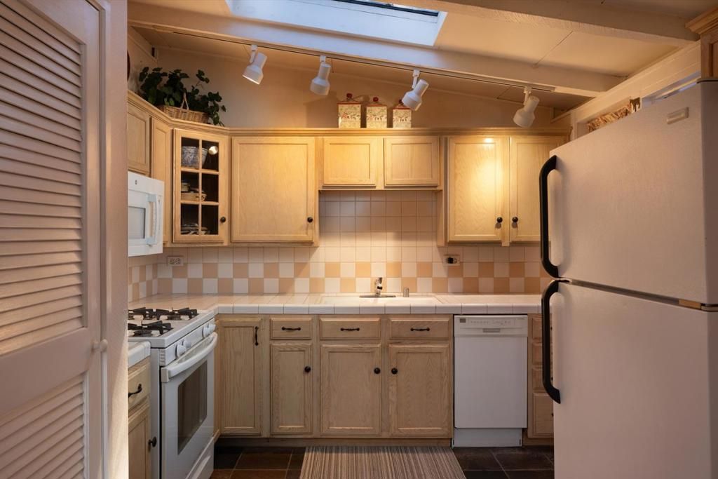 Image 9 of property listing at 1103 Kenet Place, Pacific Grove, CA 93950