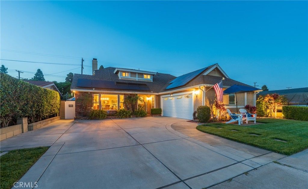 Image 3 of property listing at 5721 Trinette, Garden Grove, CA 92845