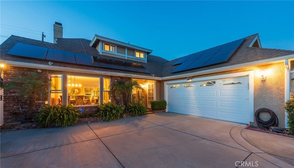 Image 4 of property listing at 5721 Trinette, Garden Grove, CA 92845