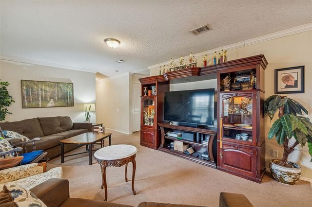 27435 HOLIDAY DRIVE, Dade City, FL 33525