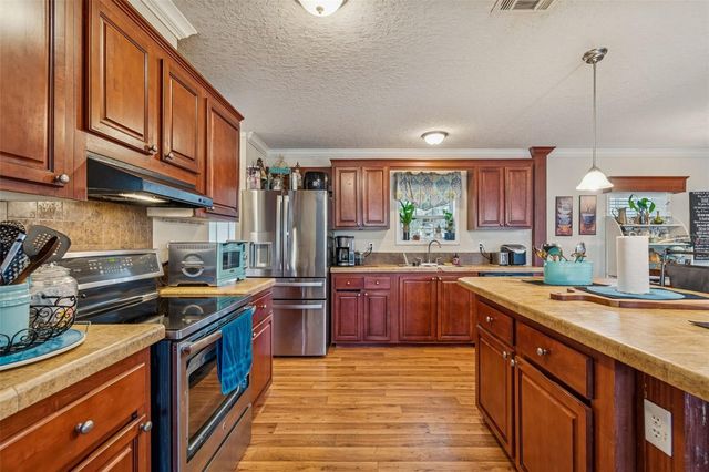 27435 HOLIDAY DRIVE, Dade City, FL 33525