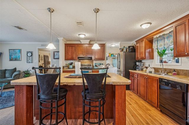 27435 HOLIDAY DRIVE, Dade City, FL 33525