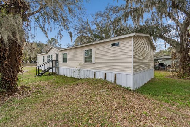 27435 HOLIDAY DRIVE, Dade City, FL 33525