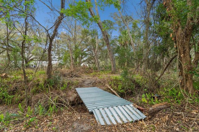 27435 HOLIDAY DRIVE, Dade City, FL 33525