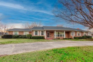 510 S Irick Street, Pilot Point, TX 76258