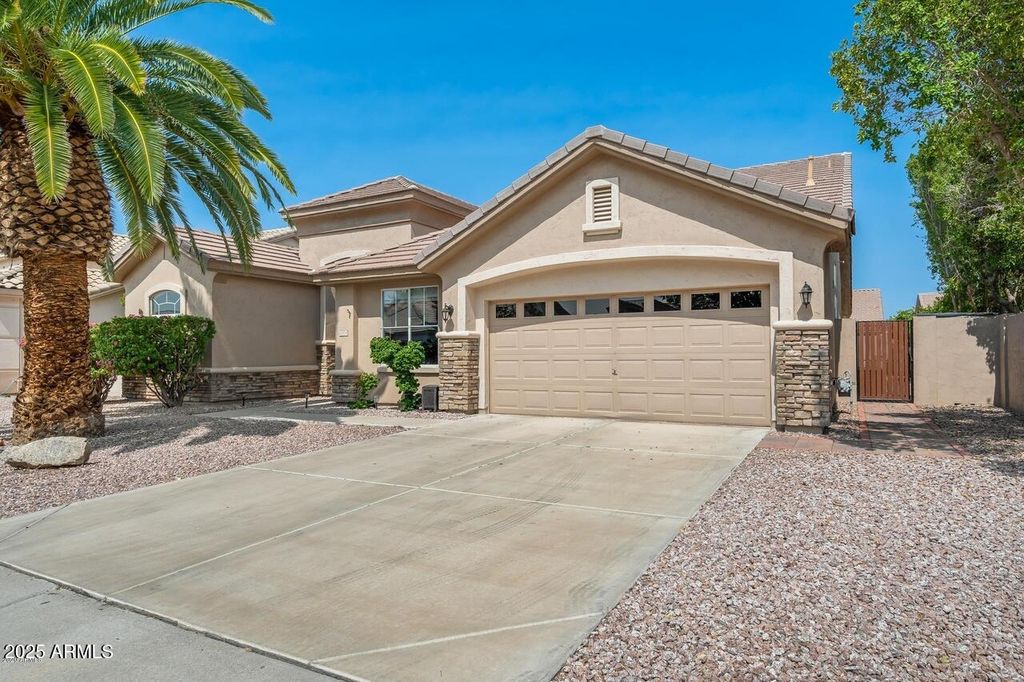 1524 E DEL RIO Street, Chandler, AZ 85225
