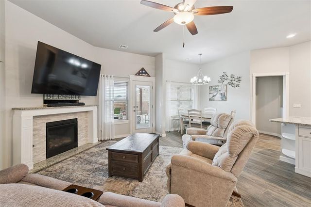 613 NW 180th Street, Edmond, OK 73012