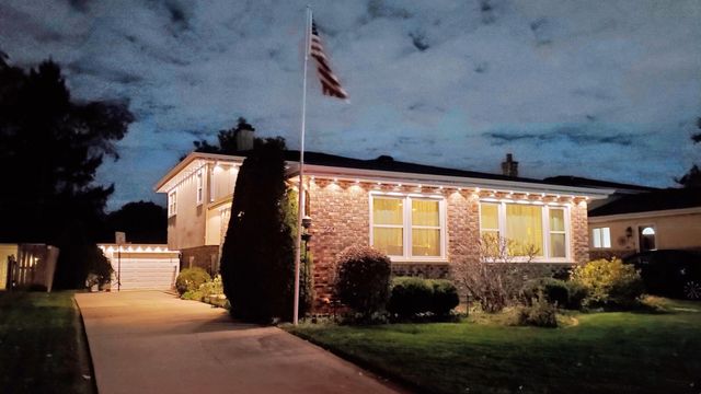 220 N Grace Street, Lombard, IL 60148