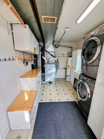 220 N Grace Street, Lombard, IL 60148