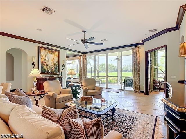 15516 Monterosso LN 101, Naples, FL 34110