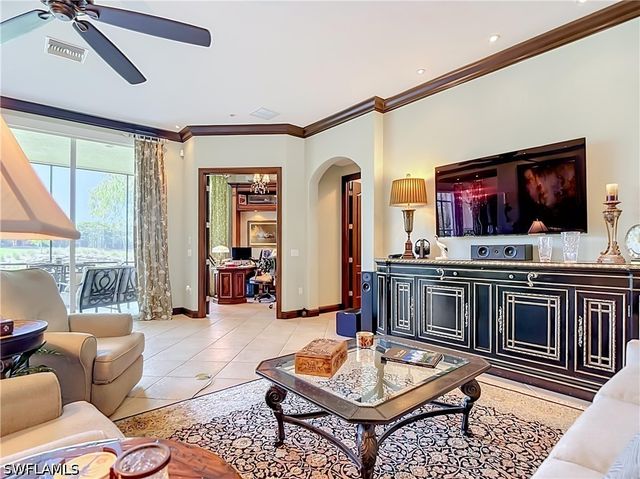 15516 Monterosso LN 101, Naples, FL 34110