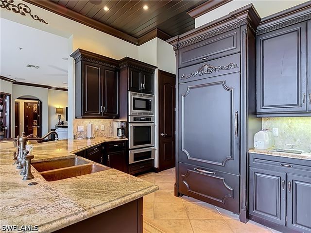 15516 Monterosso LN 101, Naples, FL 34110
