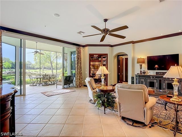 15516 Monterosso LN 101, Naples, FL 34110