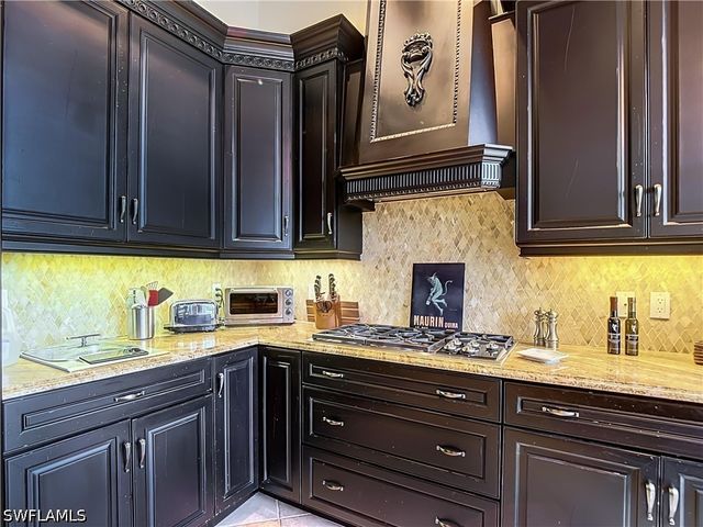 15516 Monterosso LN 101, Naples, FL 34110