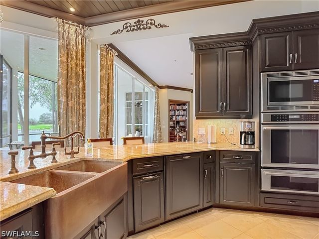 15516 Monterosso LN 101, Naples, FL 34110